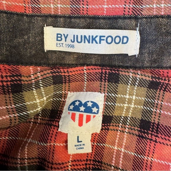 Junk Food Plaid Peace Sign Flannel Button Front Shirt Green Peach Size Large - Picture 5 of 8